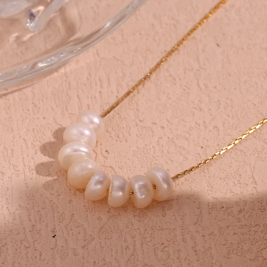 Luna Pearl Necklace